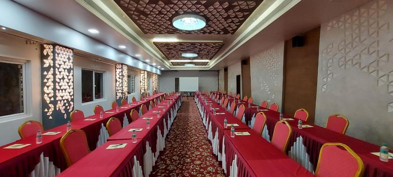 Lee-Benz Ark Hotel Кумбаконам Экстерьер фото
